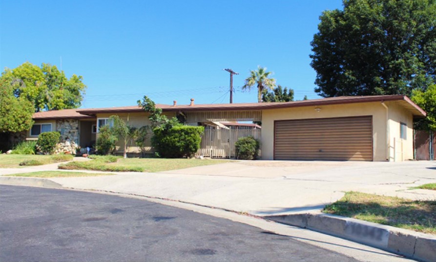 10346 WHITAKER AVE., GRANADA HILLS, California 