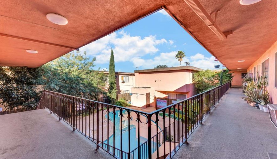 14011 SHERMAN WAY, VAN NUYS, California 