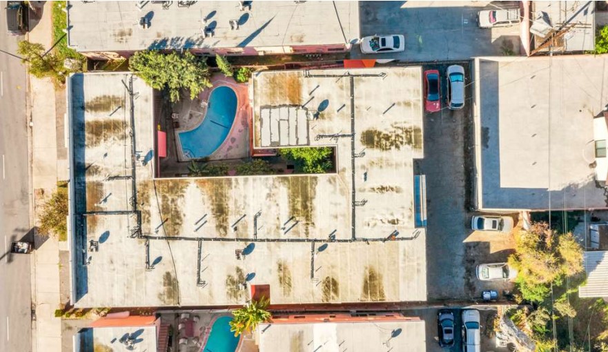 14011 SHERMAN WAY, VAN NUYS, California 