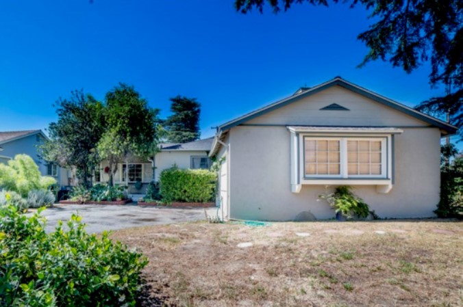 16554 LABRADOR ST, NORTH HILLS, California 