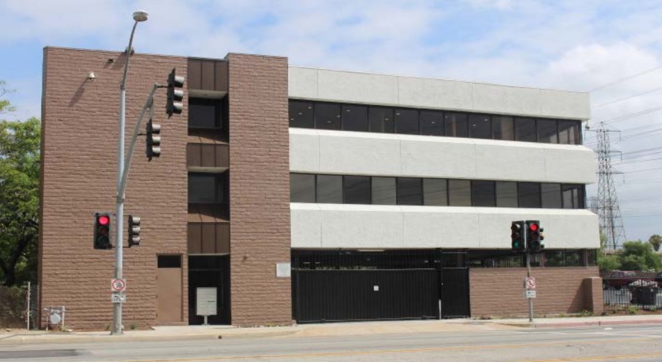 455  E. Artesia Blvd, Long Beach, California 