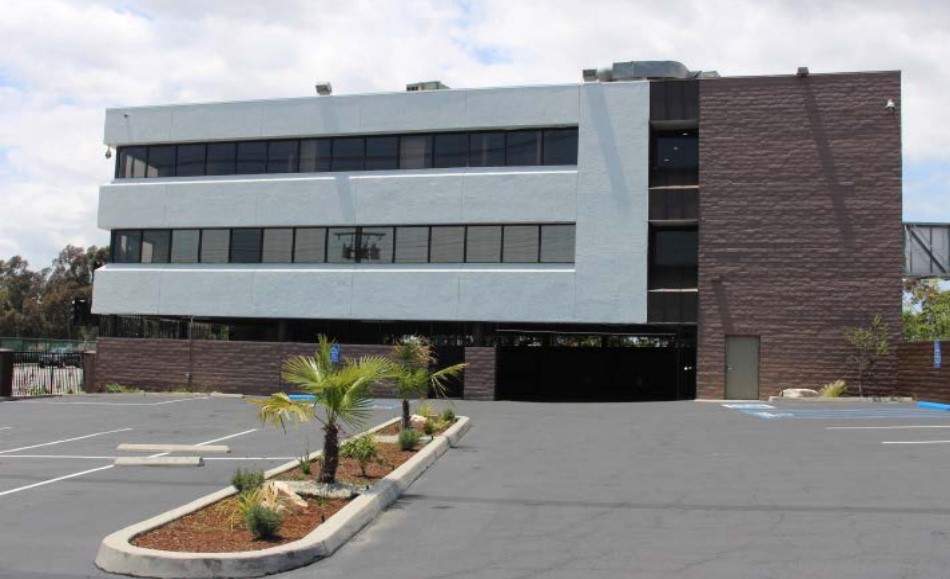 455  E. Artesia Blvd, Long Beach, California 