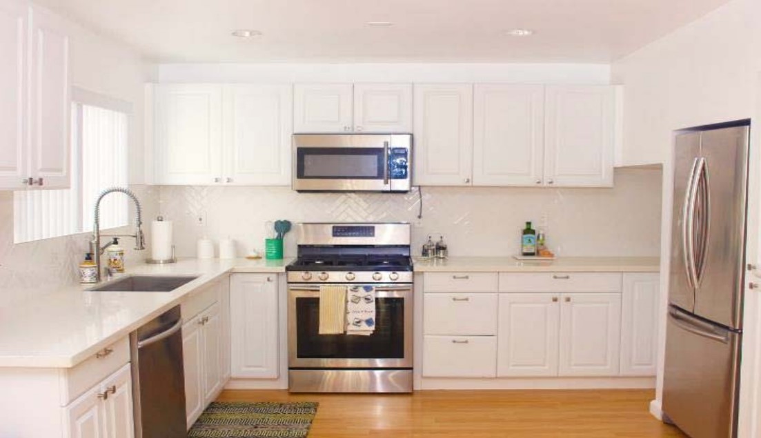 6225 SHOUP AVE. #101, WOODLAND HILLS, California 