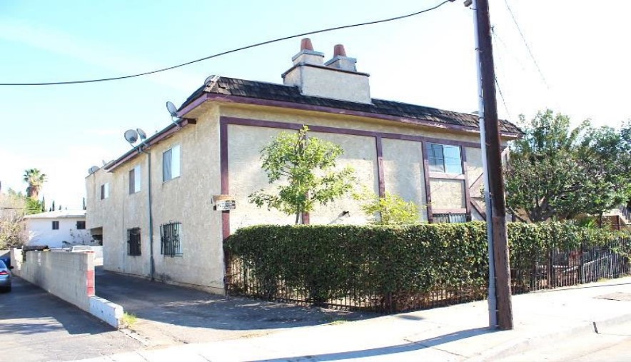 6928 LAUREL CANYON BOULEVARD, NORTH HOLLYWOOD, California 