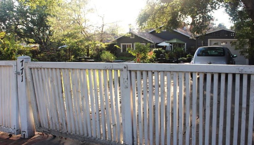 771 N HOLLISTON AVE., PASADENA, California 