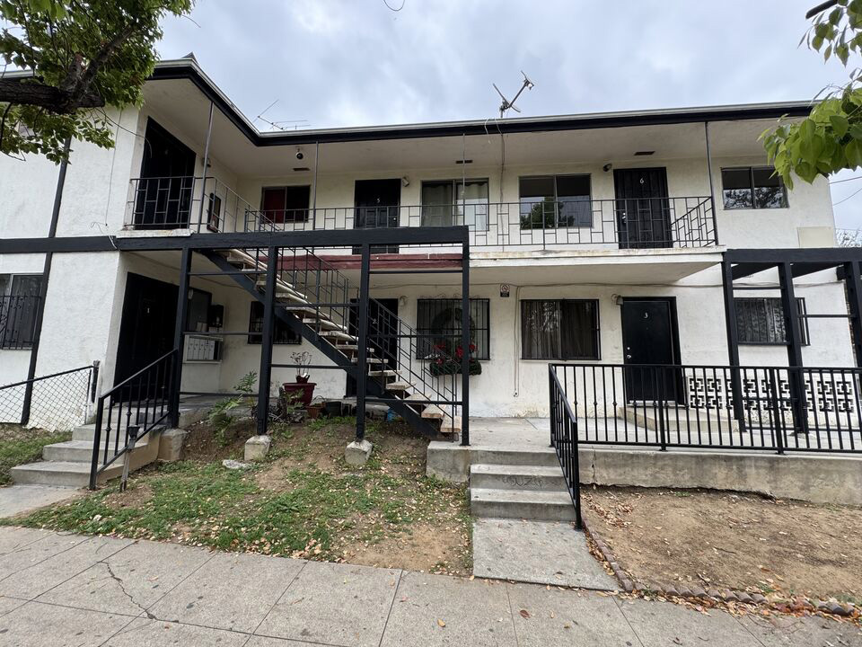 3005 E 8th St, Los Angeles, California 90023