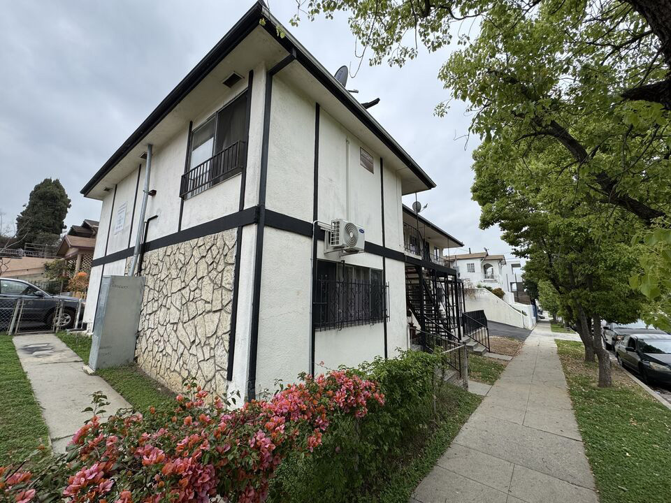 3005 E 8th St, Los Angeles, California 90023