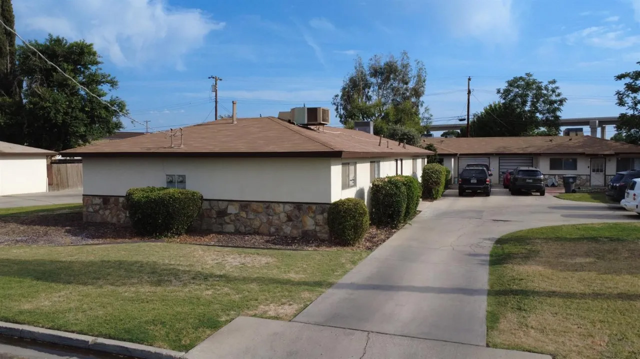 3408-3416 Terrace Way, Bakersfield, California 93309