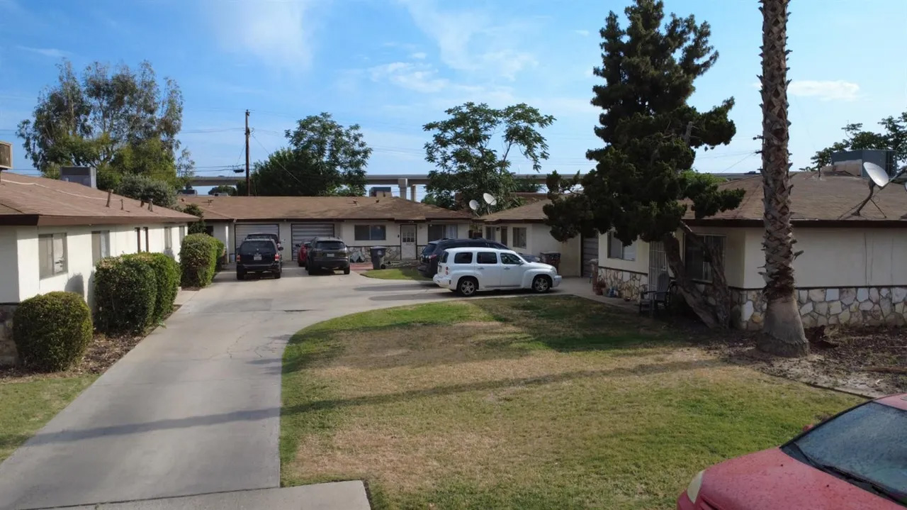 3408-3416 Terrace Way, Bakersfield, California 93309