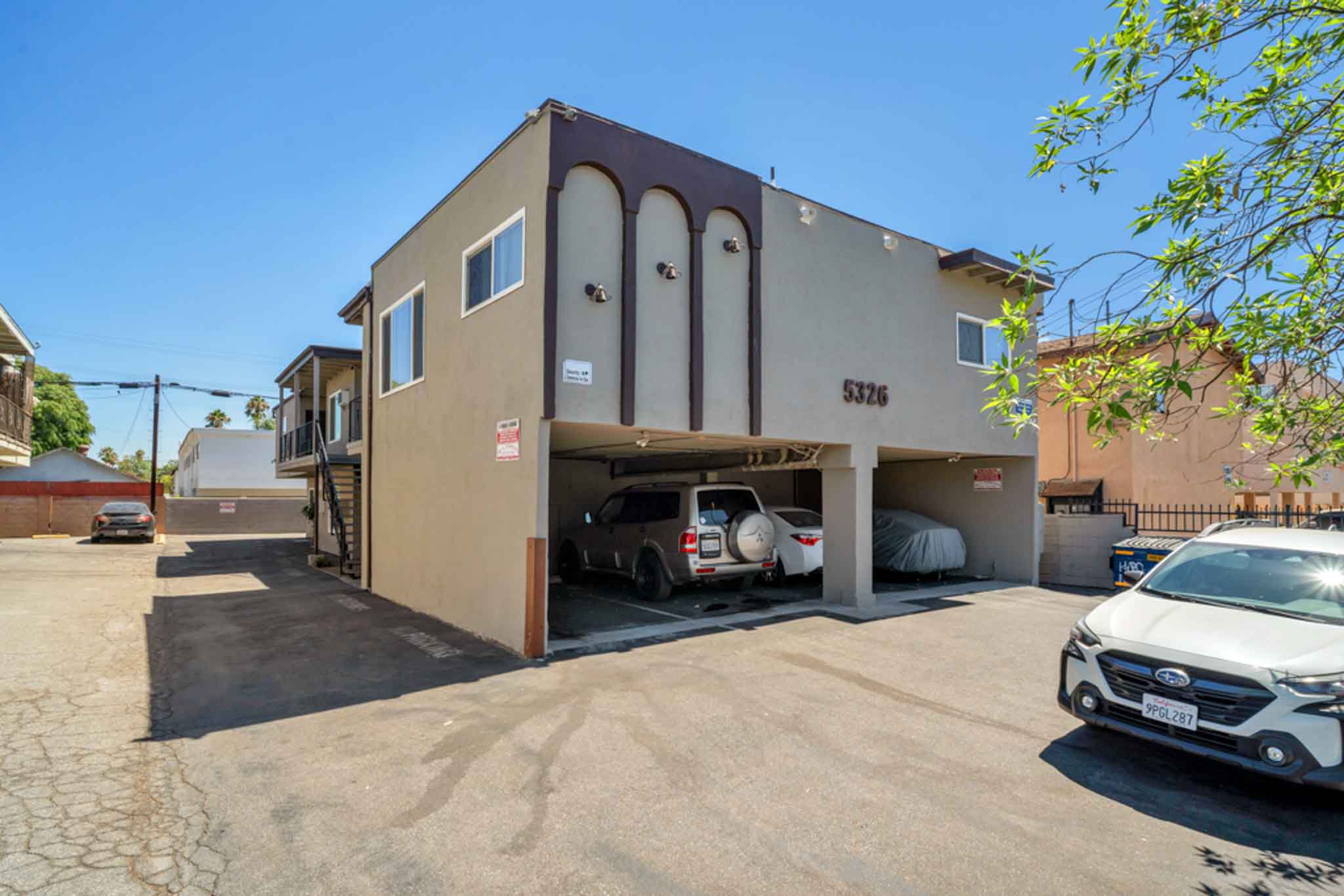 5326 Cahuenga Blvd, North Hollywood, California 91601