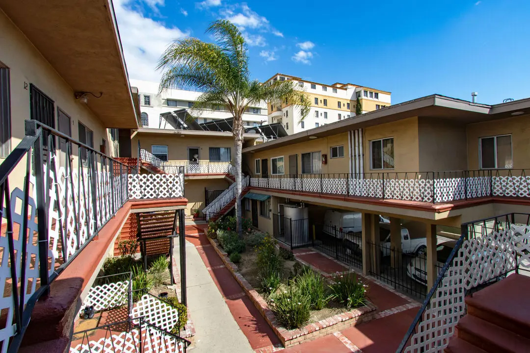 627 Coronado Terrace, Los Angeles, California 90026