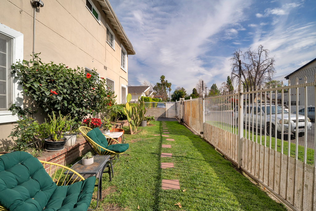 13617 Leadwell St, Van Nuys, California 91405