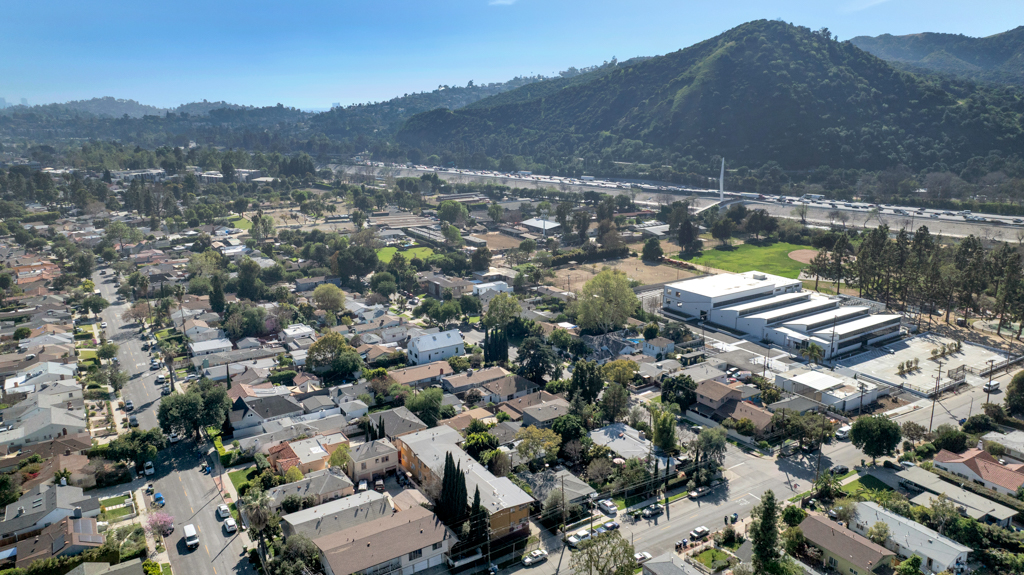 4052 Chevy Chase Dr, Los Angeles, California 90039