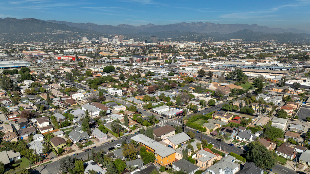 4052 Chevy Chase Dr, Los Angeles, California 90039