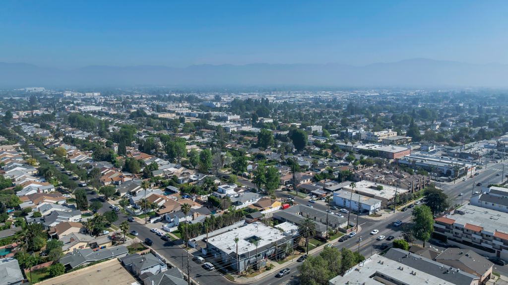13825 Vanowen St, Van Nuys, California 91405
