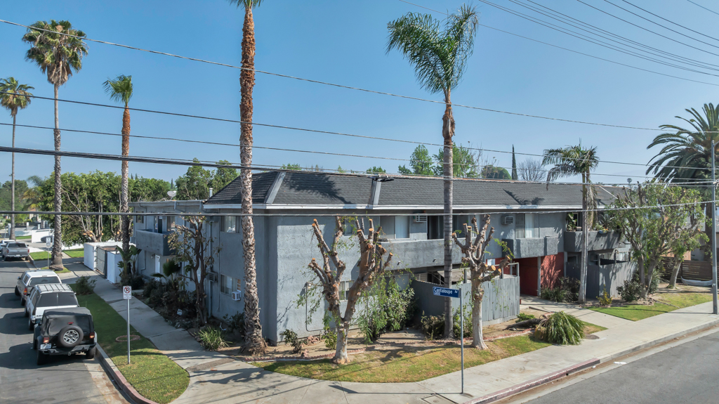 13825 Vanowen St, Van Nuys, California 91405