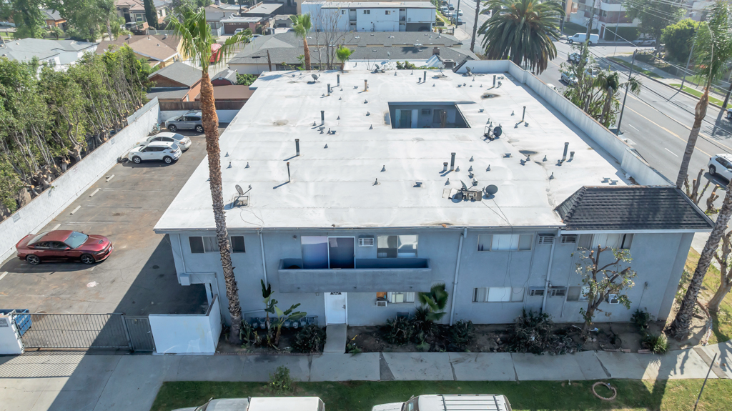 13825 Vanowen St, Van Nuys, California 91405