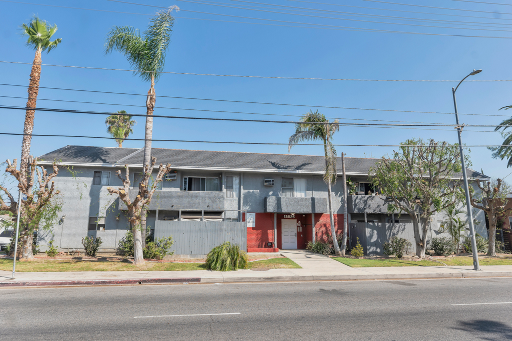 13825 Vanowen St, Van Nuys, California 91405