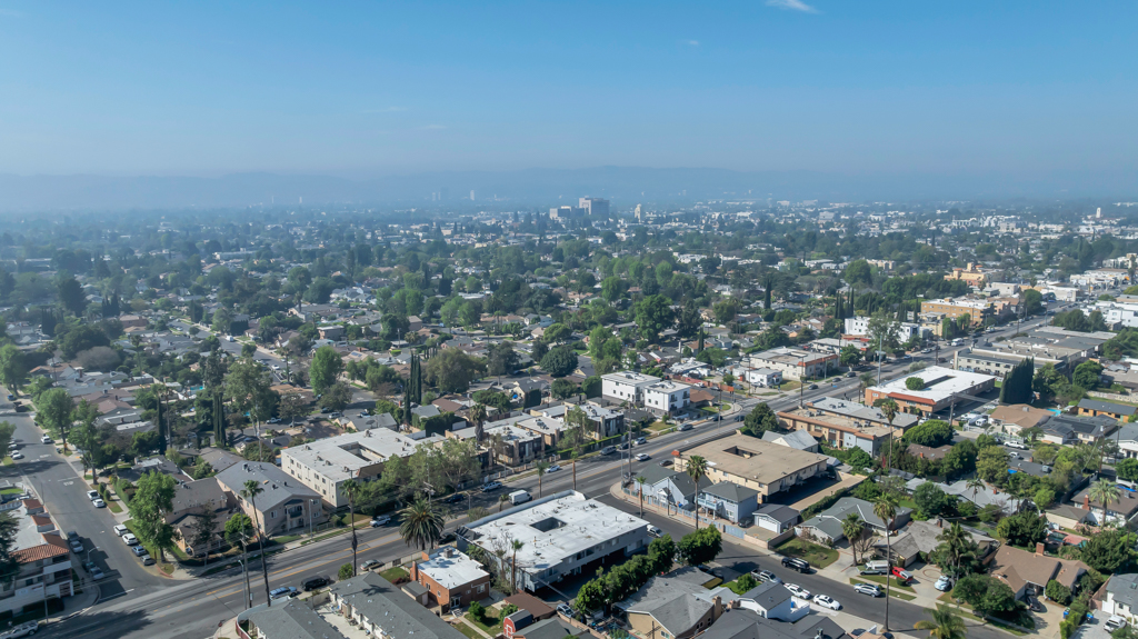 13825 Vanowen St, Van Nuys, California 91405