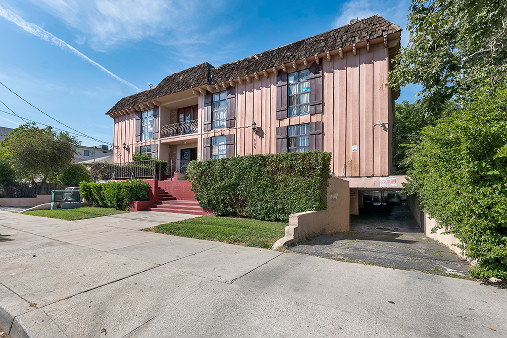 729 Raleigh St, Glendale, California 91205