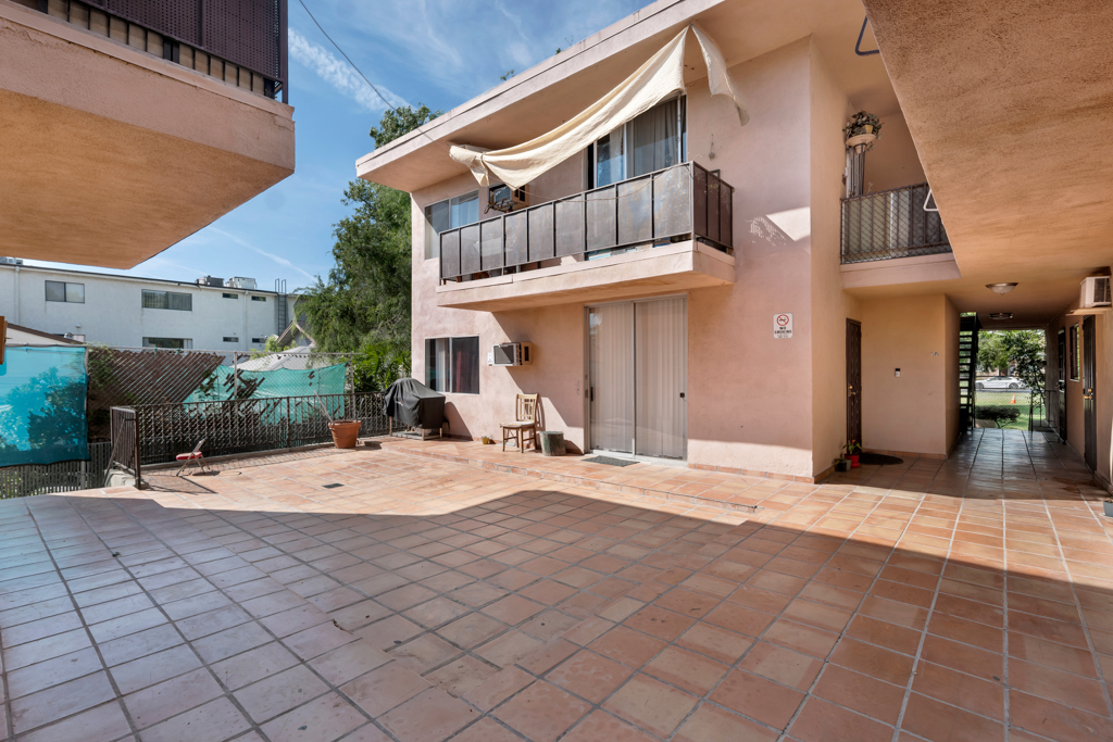 729 Raleigh St, Glendale, California 91205