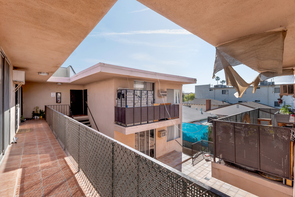 729 Raleigh St, Glendale, California 91205