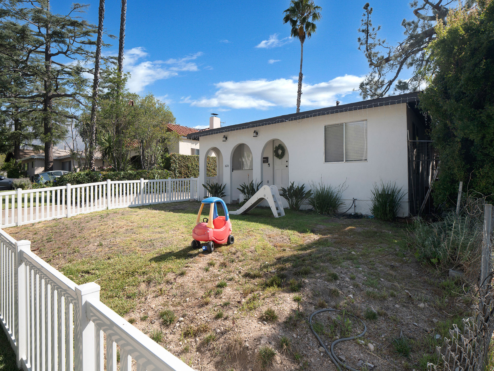 1428  N Hill Ave, Pasadena, California 91104