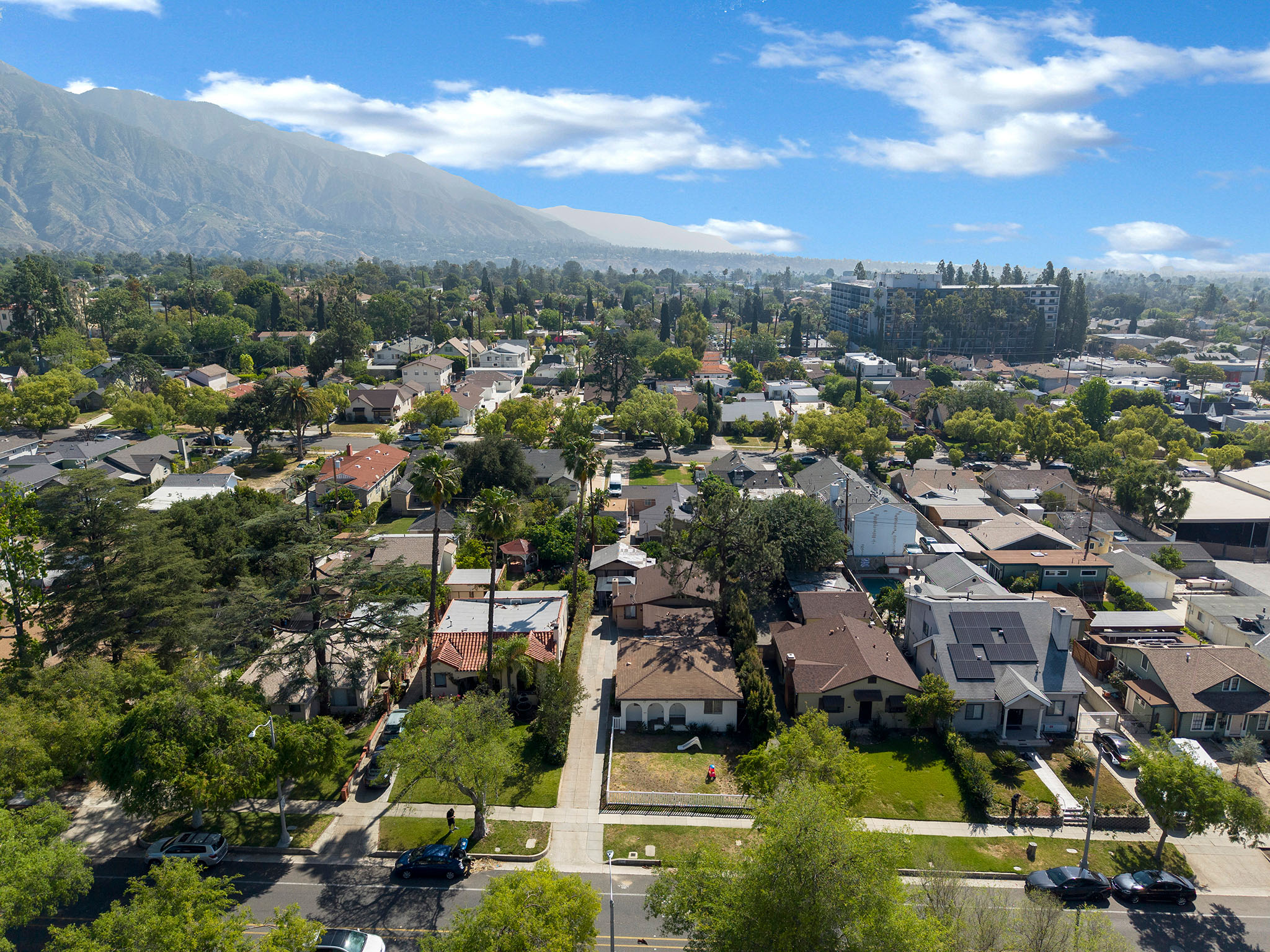 1428  N Hill Ave, Pasadena, California 91104